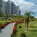 Lagoa Quente Flat Service